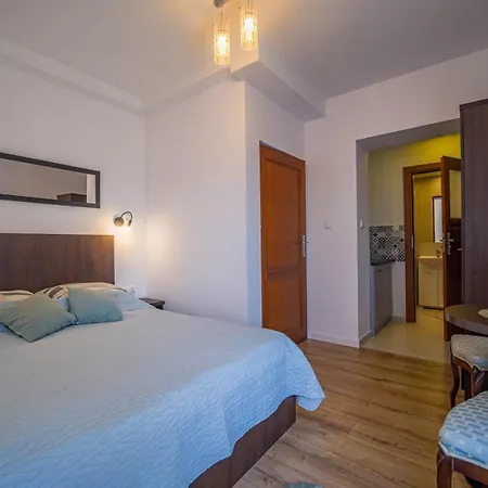 Gabrysia & Basen Letni Gasthof 3*